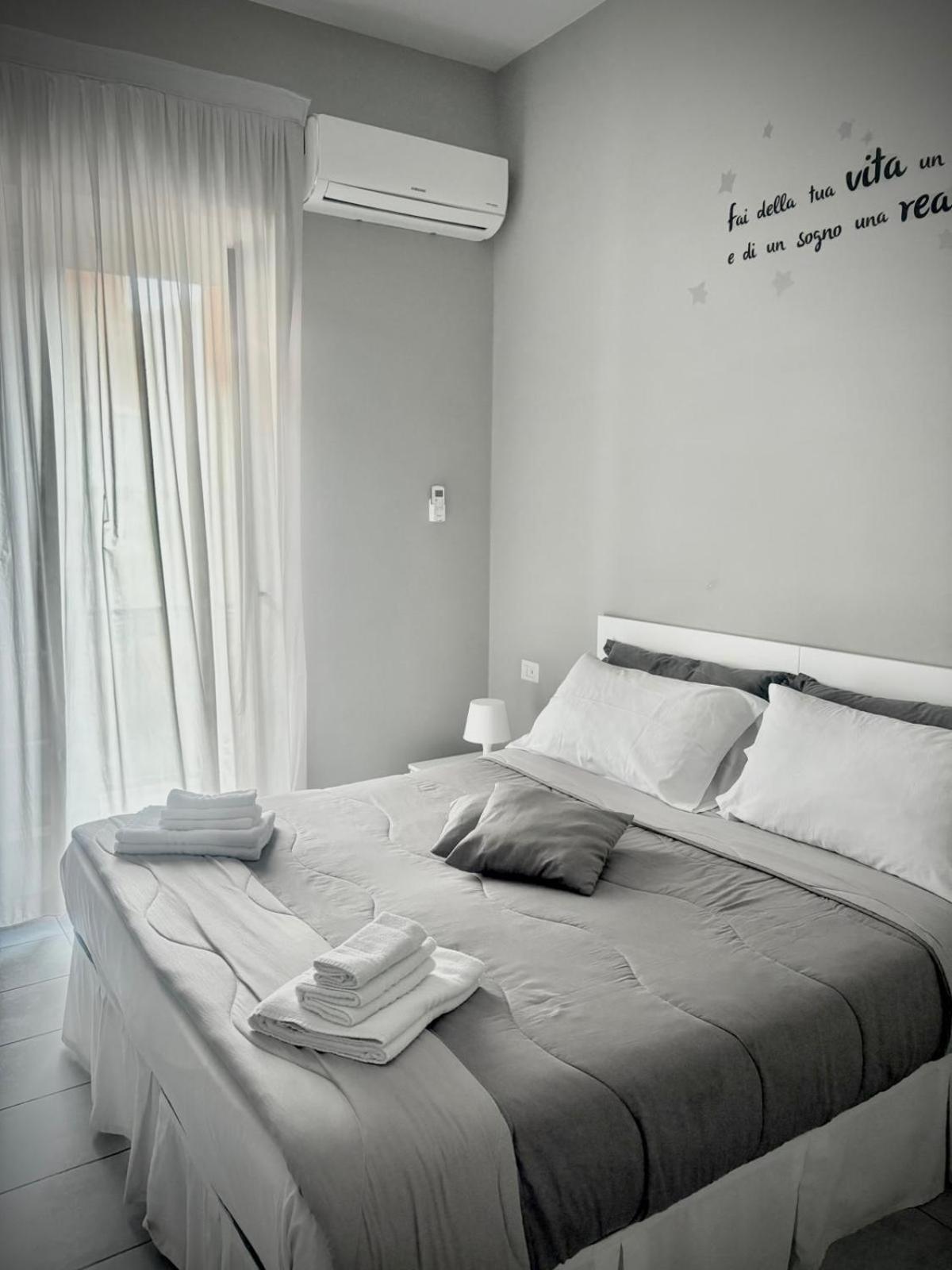 Rianna House B&B Napels Buitenkant foto